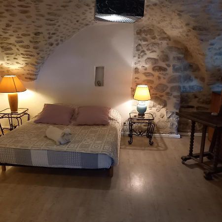 Chambres D'Hote Les Jardins De Prasserat Vallon-Pont-dʼArc Exteriör bild