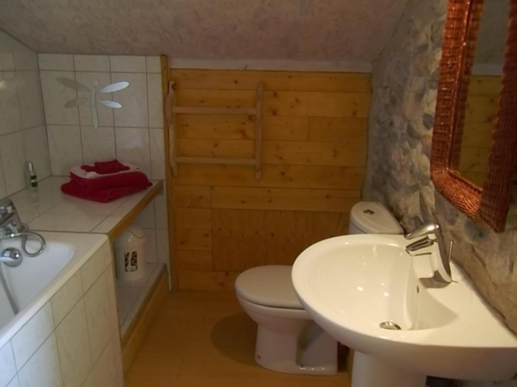 Chambres D'Hote Les Jardins De Prasserat Vallon-Pont-dʼArc Rum bild