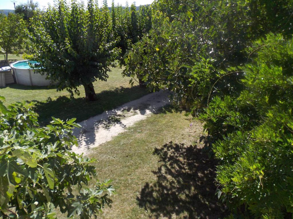 Chambres D'Hote Les Jardins De Prasserat Vallon-Pont-dʼArc Rum bild